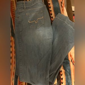 Kimes women’s jeans